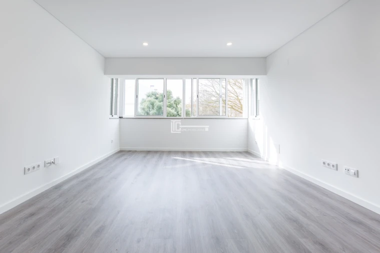Apartamento T3 para Venda em Olivais Foto 3