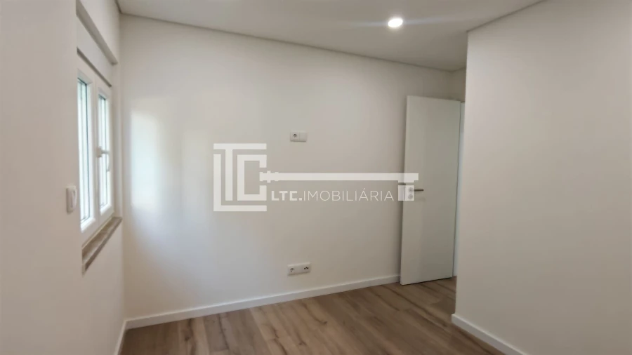 Apartamento T3 para Venda em Olivais Foto 14