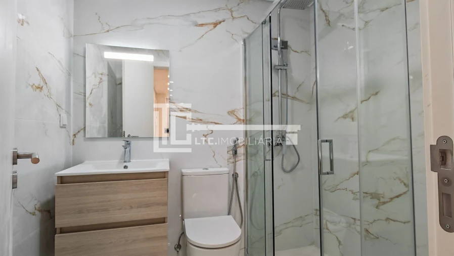 Apartamento T3 para Venda em Olivais Foto 10