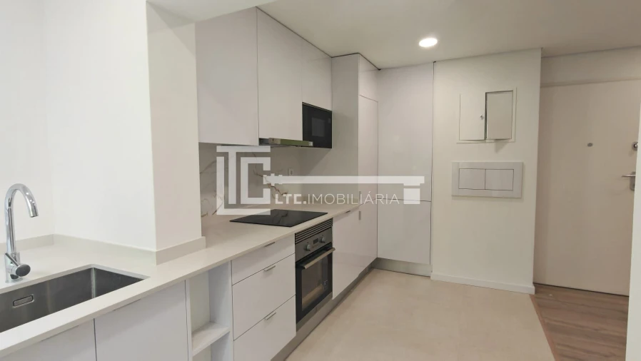 Apartamento T3 para Venda em Olivais Foto 3