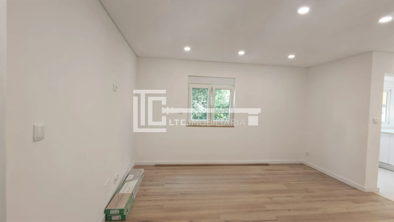 Apartamento T3 para Venda em Olivais Foto 9
