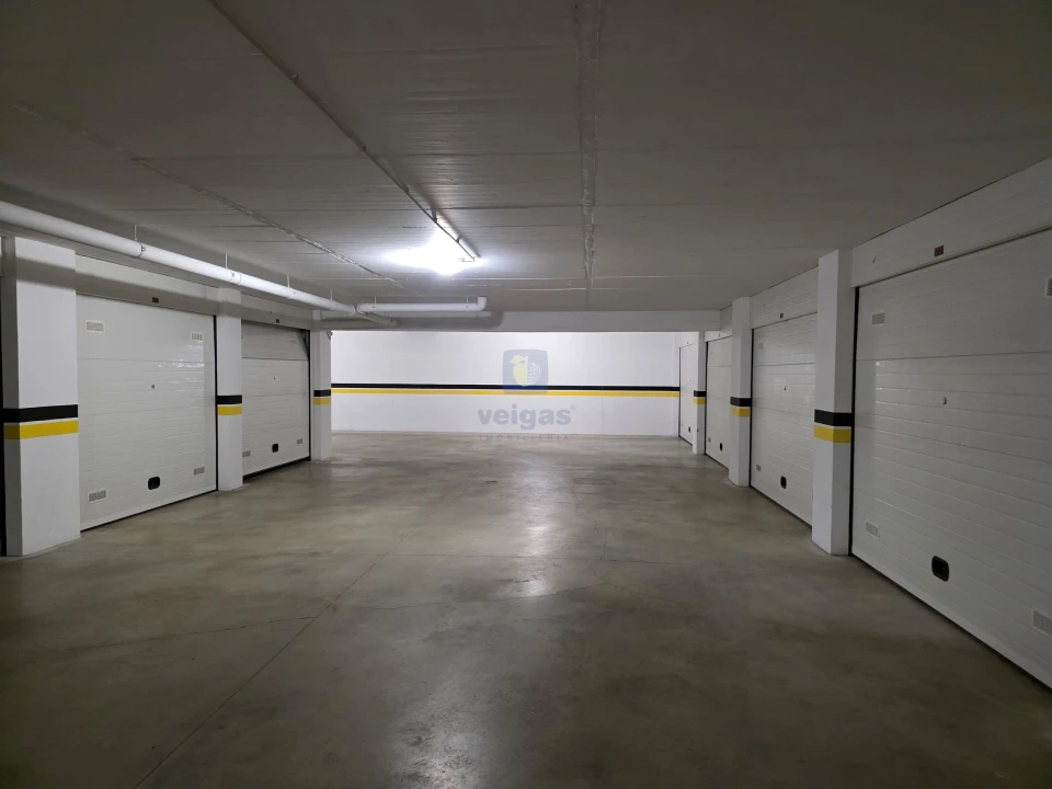 Apartamento T2 para Venda em Leiria, Pousos, Barreira e Cortes Foto 30