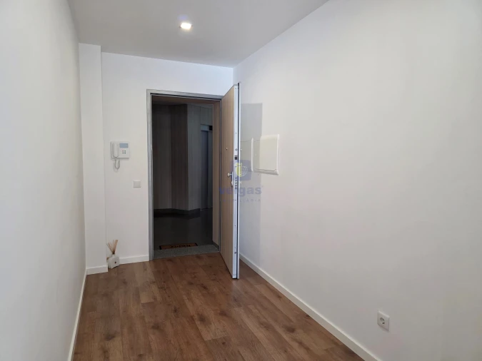 Apartamento T2 para Venda em Leiria, Pousos, Barreira e Cortes Foto 26