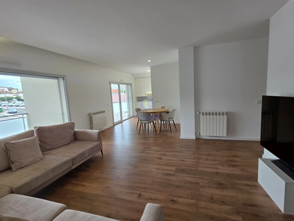 Apartamento T2 para Venda em Leiria, Pousos, Barreira e Cortes Foto 3