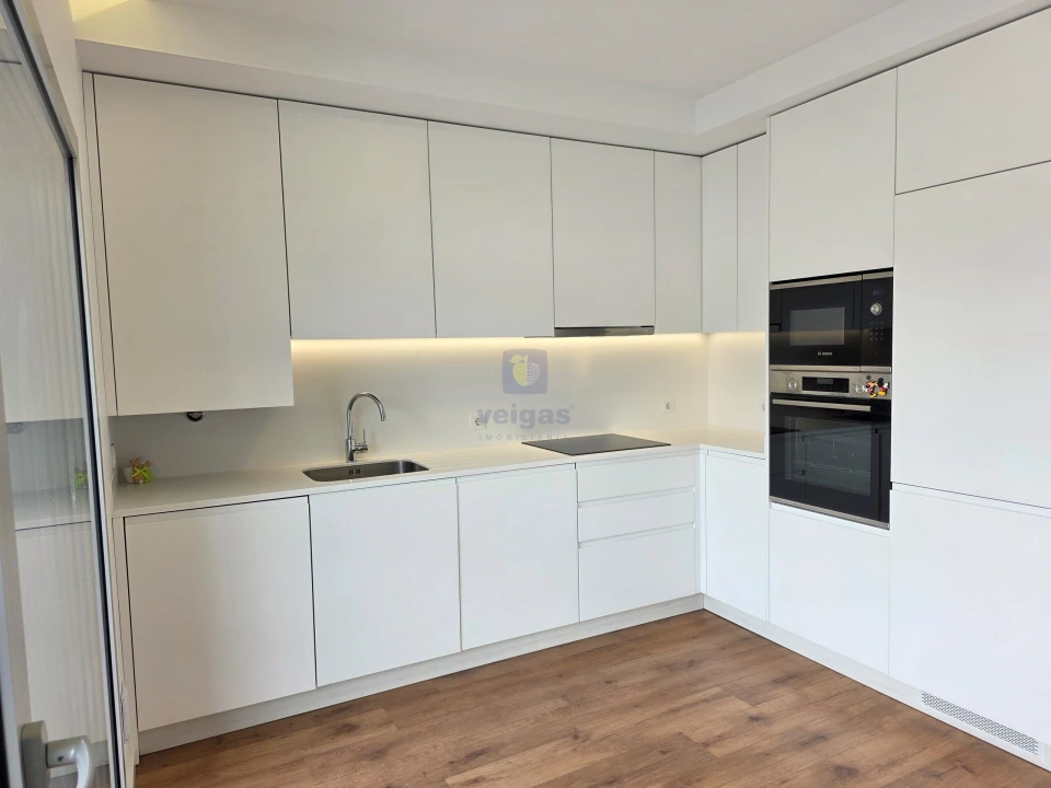 Apartamento T2 para Venda em Leiria, Pousos, Barreira e Cortes Foto 9