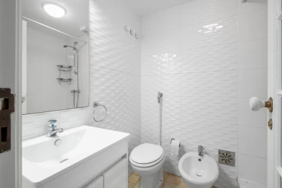 Apartamento T3 para Arrendamento em Areeiro