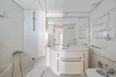 Apartamento T3 para Arrendamento em Areeiro