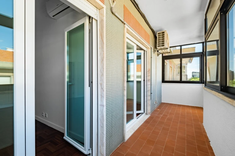 Apartamento T3 para Arrendamento em Areeiro Foto 22