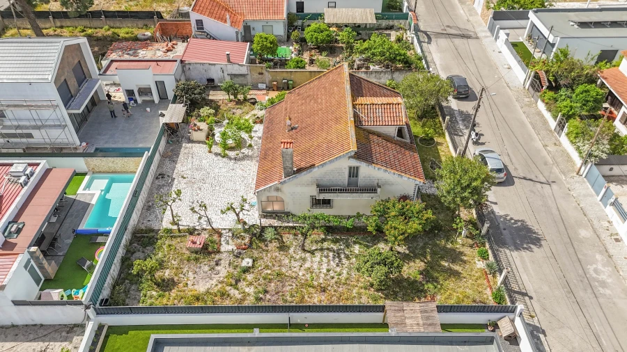 Moradia T3 para Venda em Fernao Ferro Foto 36