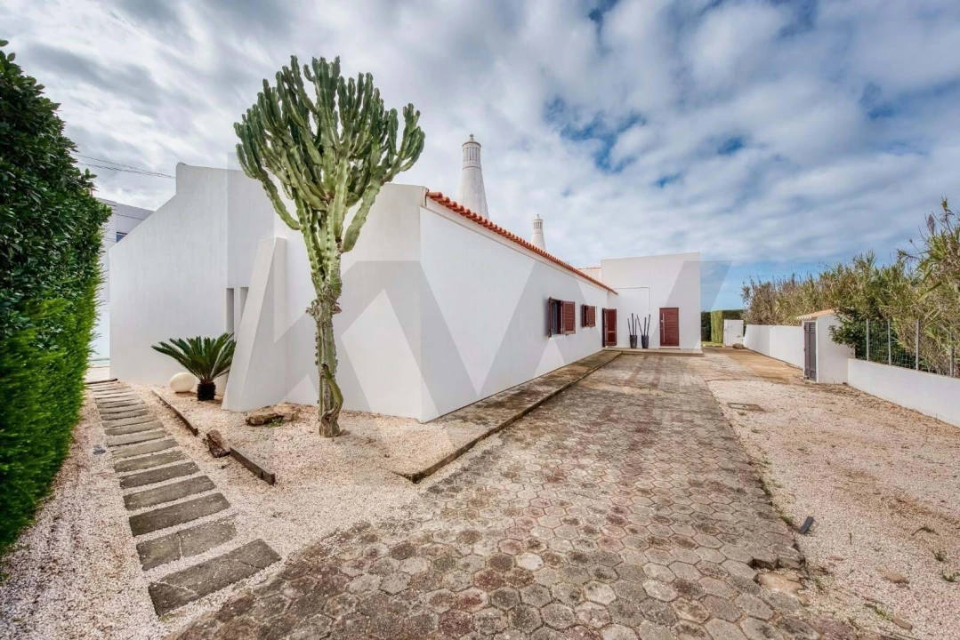 Moradia T3 para Venda em Vila de Sagres Foto 3