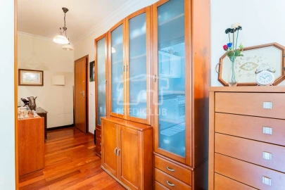Apartamento para Venda em Caniço
