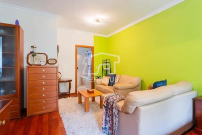 Apartamento para Venda em Caniço