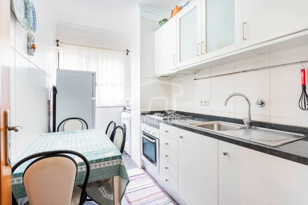 Apartamento para Venda em Caniço Foto 12