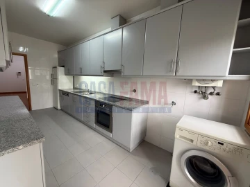 Apartamento T3 para Venda em Póvoa de Varzim, Beiriz e Argivai