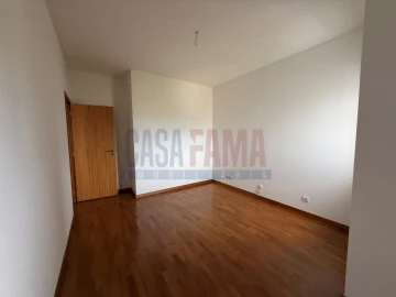 Apartamento T3 para Venda em Póvoa de Varzim, Beiriz e Argivai