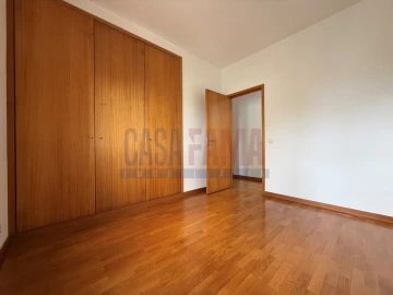 Apartamento T3 para Venda em Póvoa de Varzim, Beiriz e Argivai