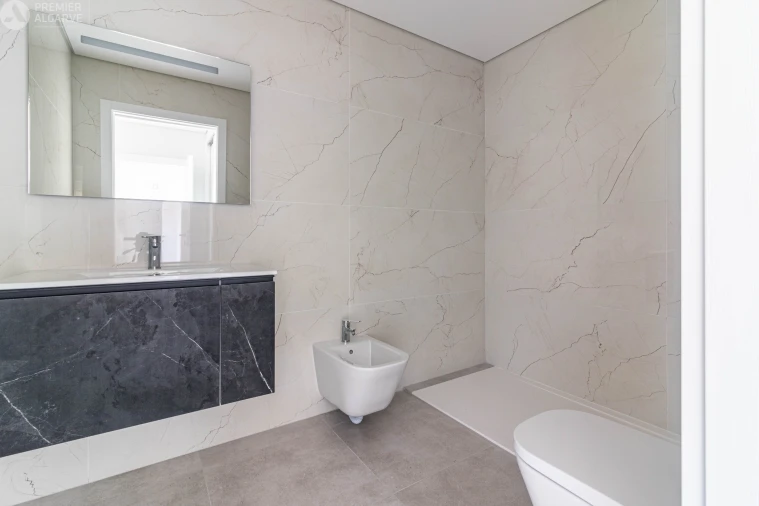 Apartamento T3 para Venda em Montenegro Foto 25
