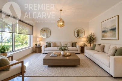 Moradia T4 para Venda em Santa Barbara de Nexe