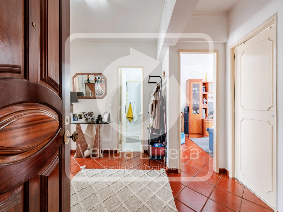 Apartamento T2 para Venda em Santa Iria de Azoia, São João da Talha e Bobadela Foto 3