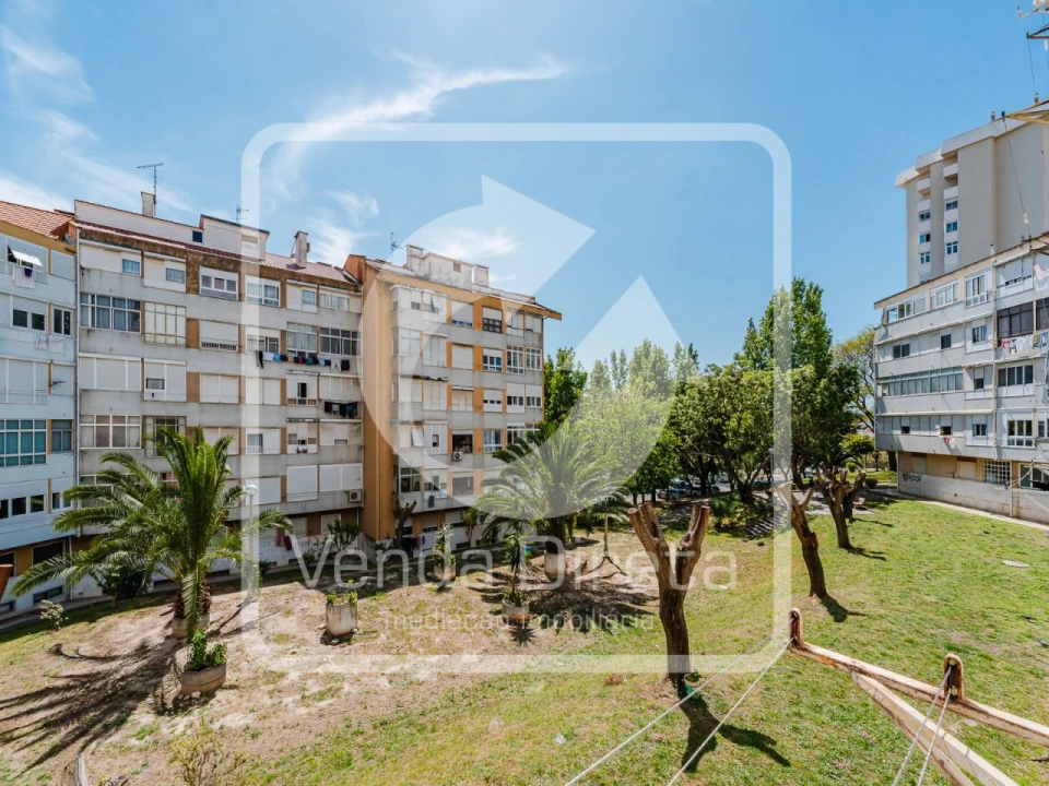 Apartamento T2 para Venda em Santa Iria de Azoia, São João da Talha e Bobadela Foto 22