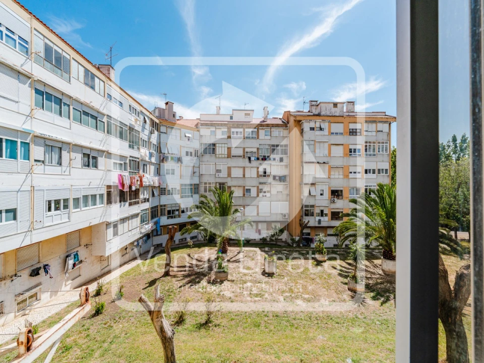 Apartamento T2 para Venda em Santa Iria de Azoia, São João da Talha e Bobadela Foto 23