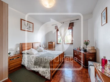 Apartamento T2 para Venda em Santa Iria de Azoia, São João da Talha e Bobadela