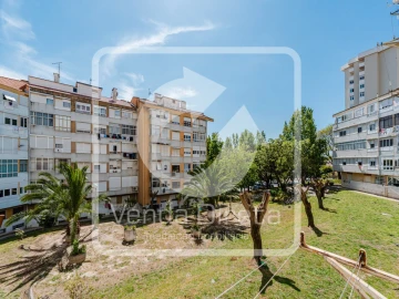 Apartamento T2 para Venda em Santa Iria de Azoia, São João da Talha e Bobadela