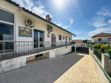 Moradia T5 para Venda em Paialvo
