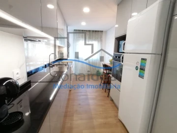 Apartamento T3 para Venda em Alenquer (Santo Estêvão e Triana)