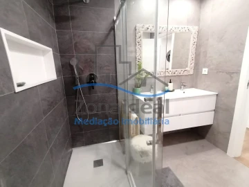 Apartamento T3 para Venda em Alenquer (Santo Estêvão e Triana)