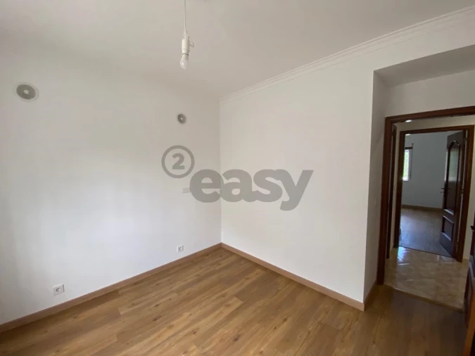 Apartamento T3 para Arrendamento em Charneca de Caparica e Sobreda Foto 6