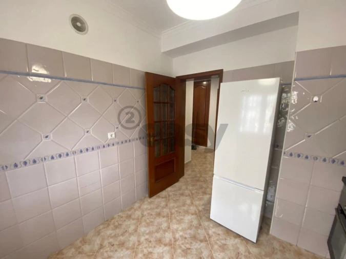 Apartamento T3 para Arrendamento em Charneca de Caparica e Sobreda Foto 9