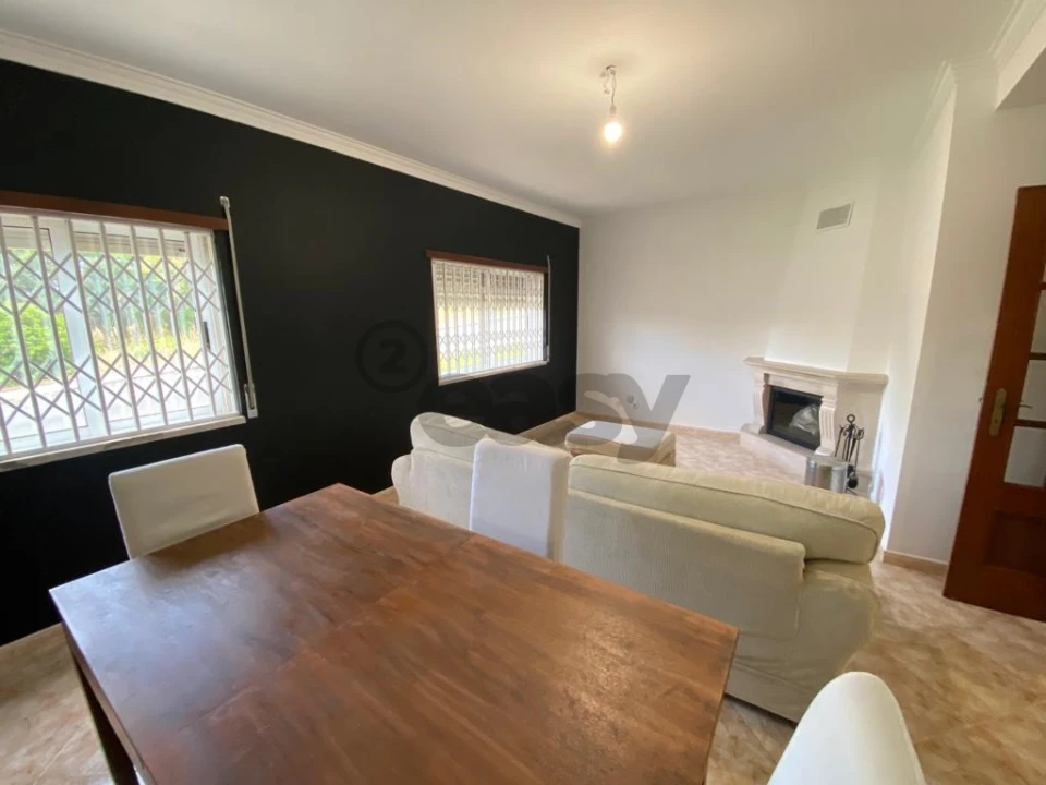 Apartamento T3 para Arrendamento em Charneca de Caparica e Sobreda Foto 3