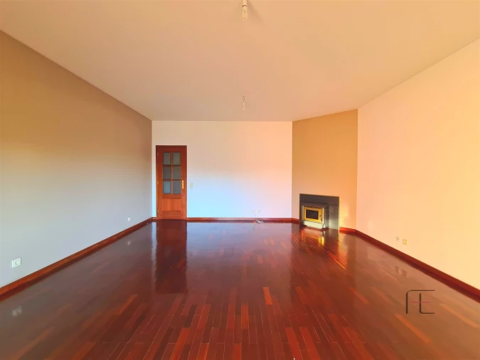 Apartamento T2 para Venda em Anta e Guetim