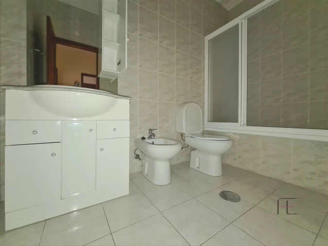 Apartamento T2 para Venda em Anta e Guetim Foto 10