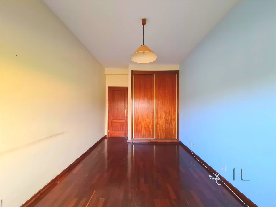 Apartamento T2 para Venda em Anta e Guetim Foto 7