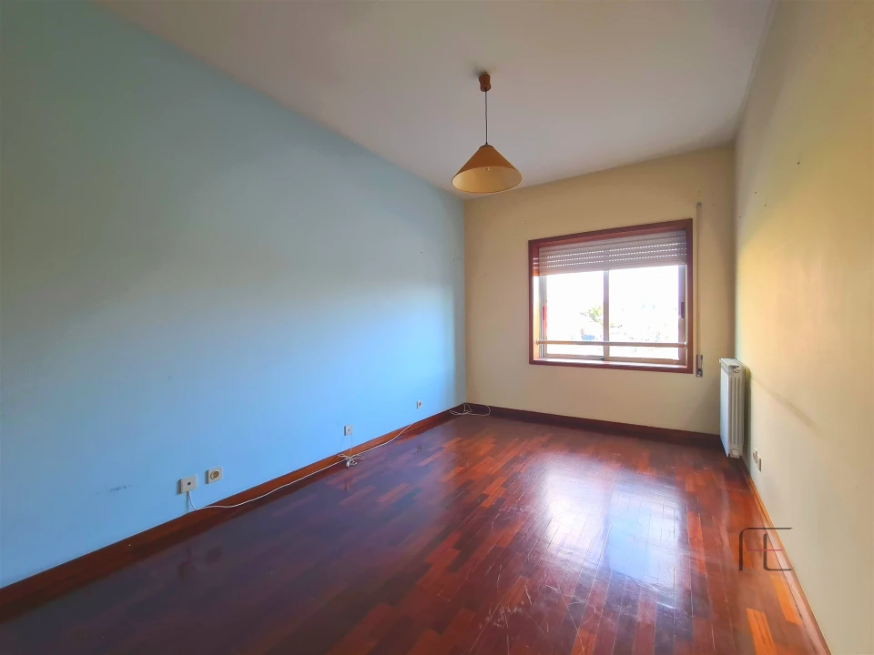 Apartamento T2 para Venda em Anta e Guetim Foto 8