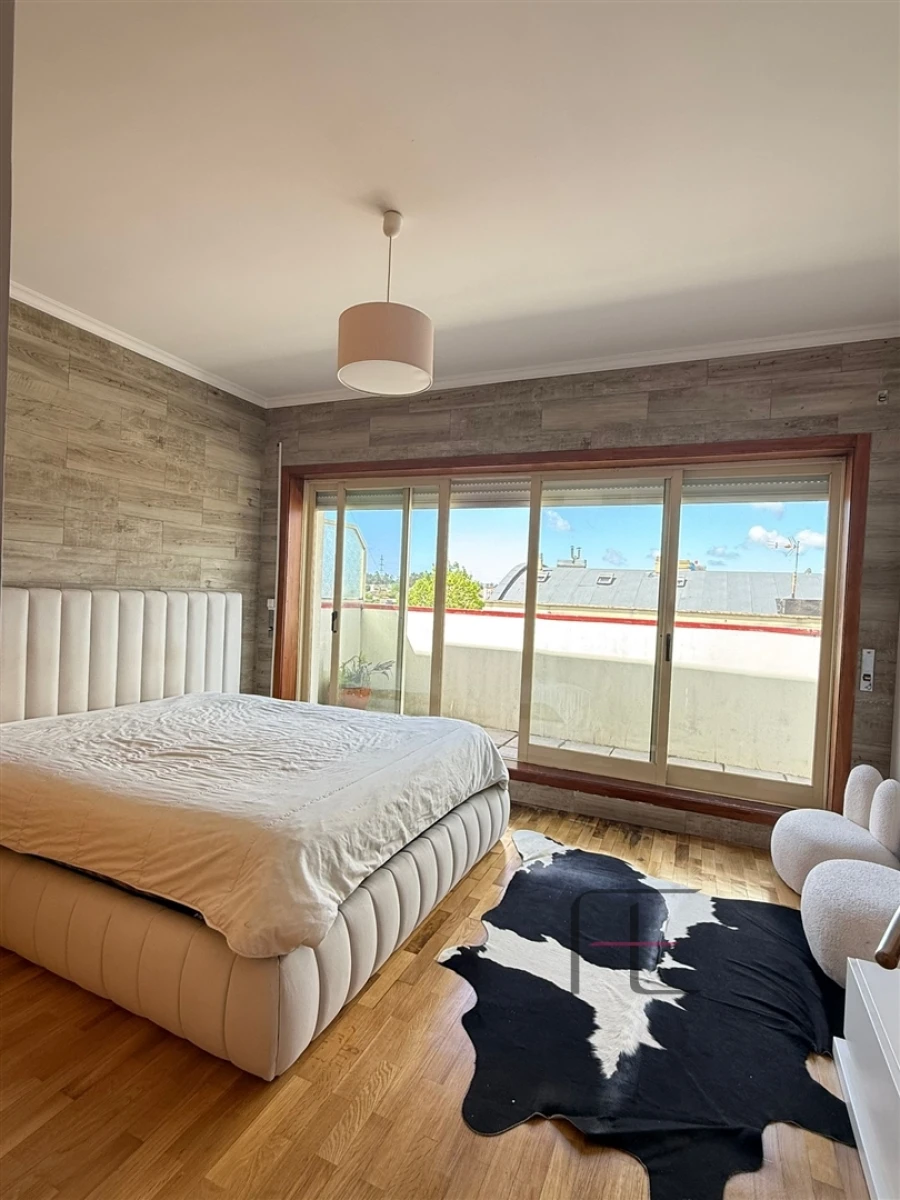 Apartamento T4 para Venda em Castêlo da Maia Foto 19