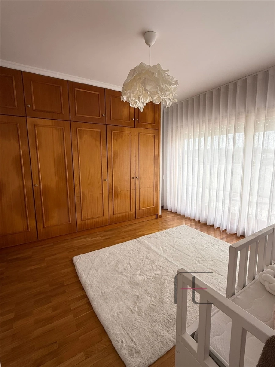Apartamento T4 para Venda em Castêlo da Maia Foto 4