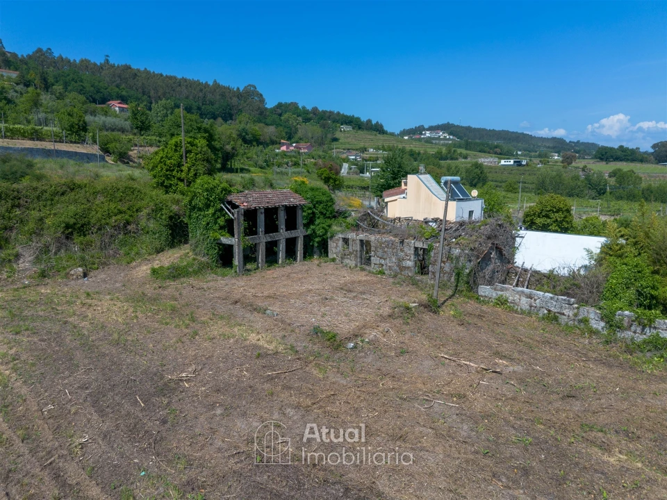 Moradia T3 para Venda em Tabuadelo e São Faustino Foto 12