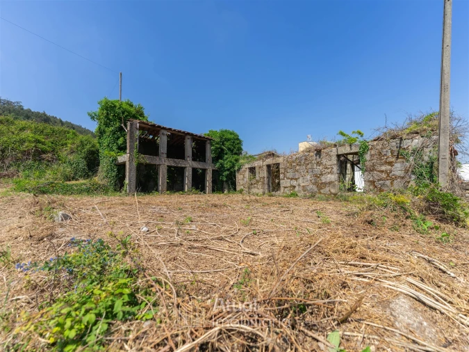 Moradia T3 para Venda em Tabuadelo e São Faustino