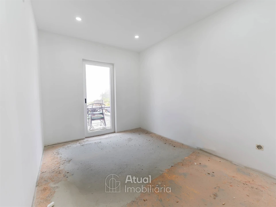 Moradia T3 para Venda em Vila Cova da Lixa e Borba de Godim Foto 8