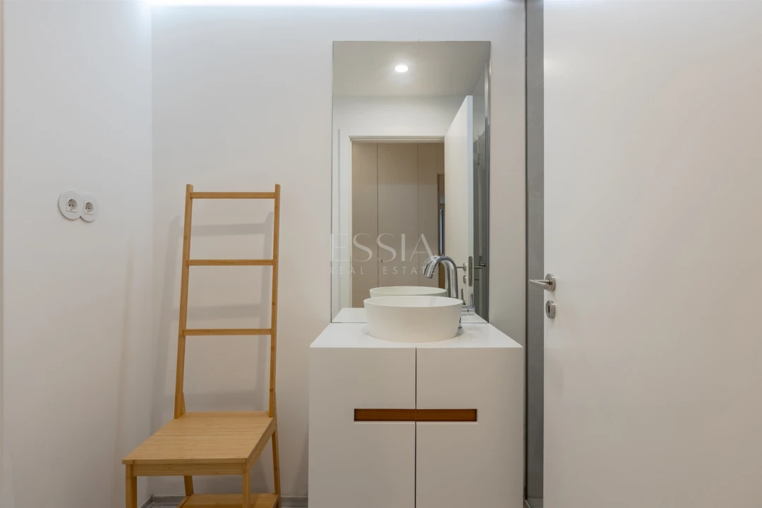 Apartamento T3 para Arrendamento em Aldoar, Foz do Douro e Nevogilde Foto 16