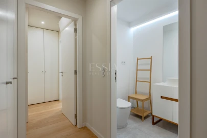 Apartamento T3 para Arrendamento em Aldoar, Foz do Douro e Nevogilde