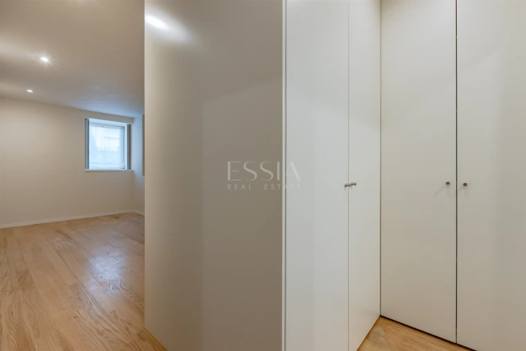 Apartamento T3 para Arrendamento em Aldoar, Foz do Douro e Nevogilde Foto 17