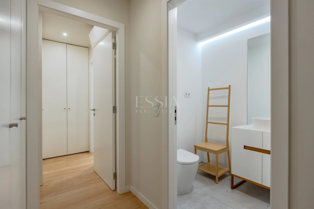 Apartamento T3 para Arrendamento em Aldoar, Foz do Douro e Nevogilde Foto 15