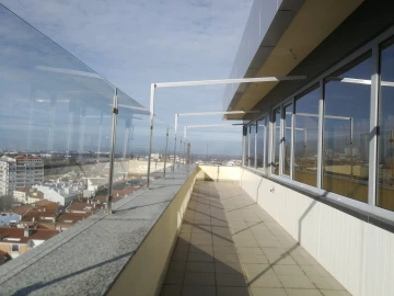 Apartamento T4 para Venda em Glória e Vera Cruz