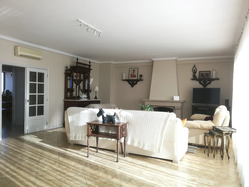 Apartamento T4 para Venda em Glória e Vera Cruz Foto 4