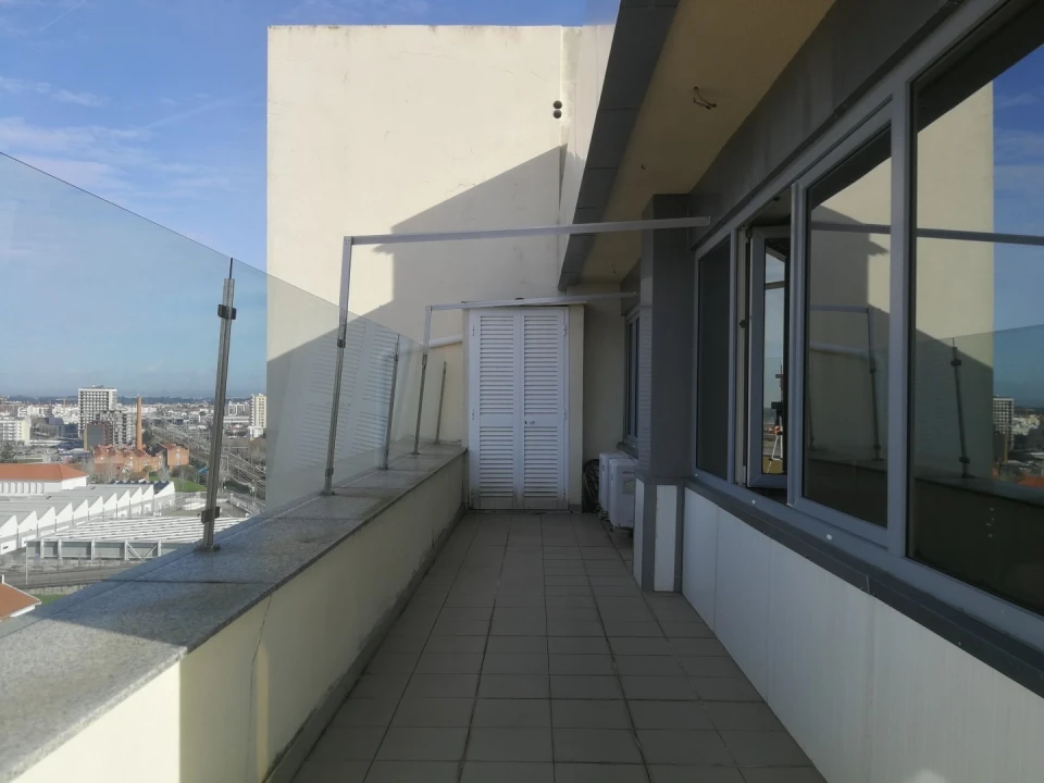 Apartamento T4 para Venda em Glória e Vera Cruz Foto 26