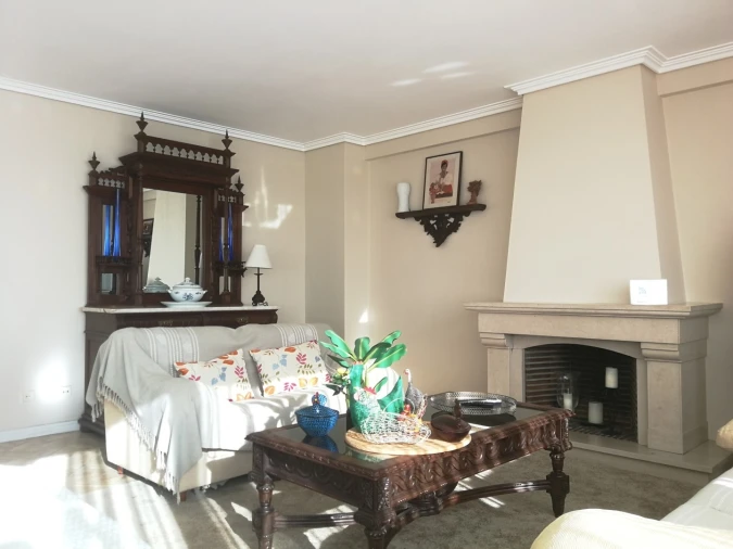 Apartamento T4 para Venda em Glória e Vera Cruz Foto 2
